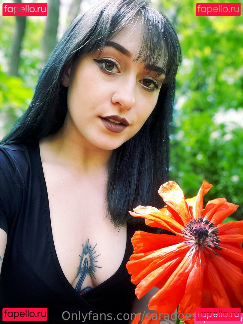 _futuredds / freesaradoesscience Onlyfans Photo Gallery 