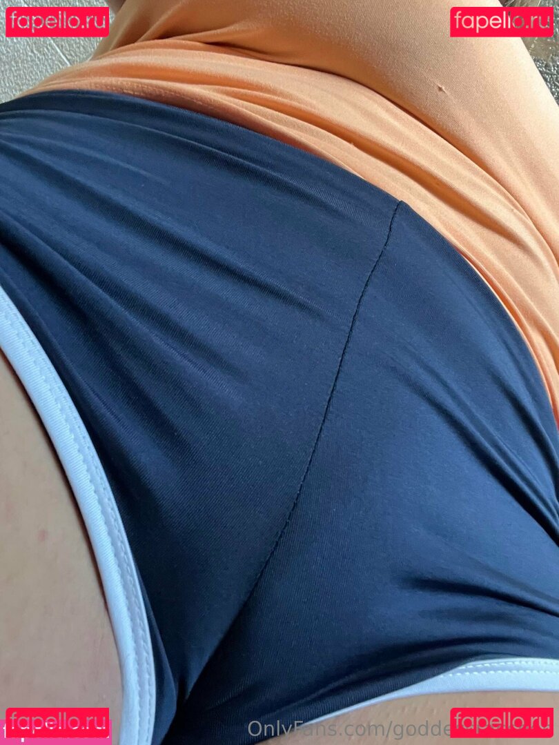 theraccoongoddess Onlyfans Photo Gallery 