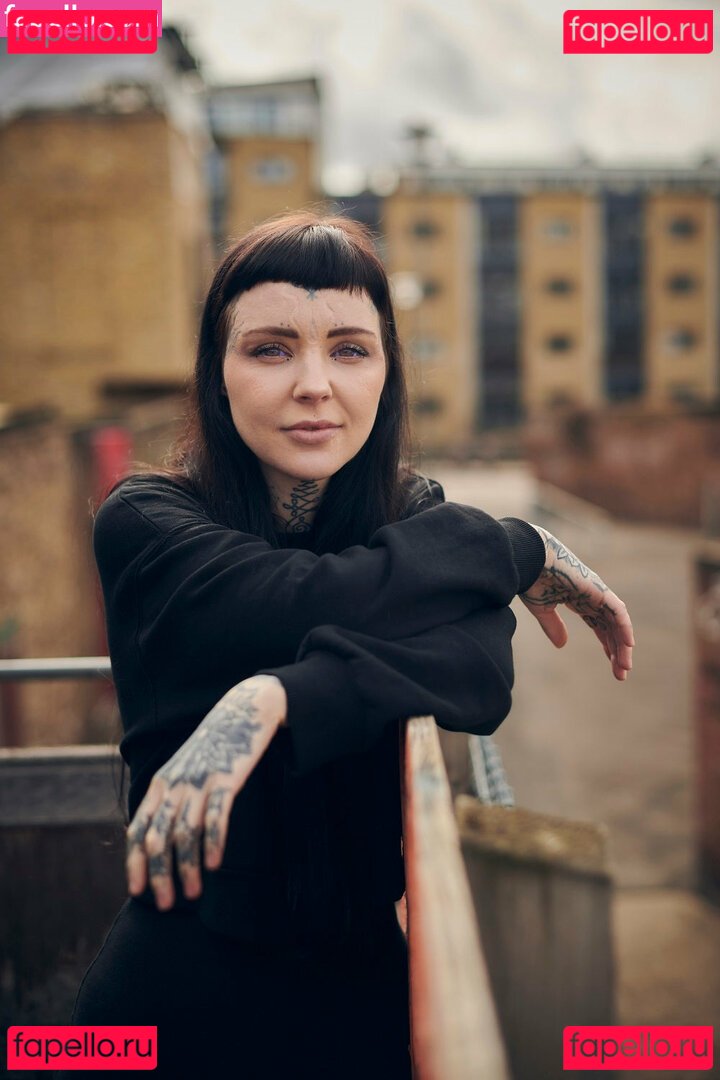 GraceNeutral Onlyfans Photo Gallery 