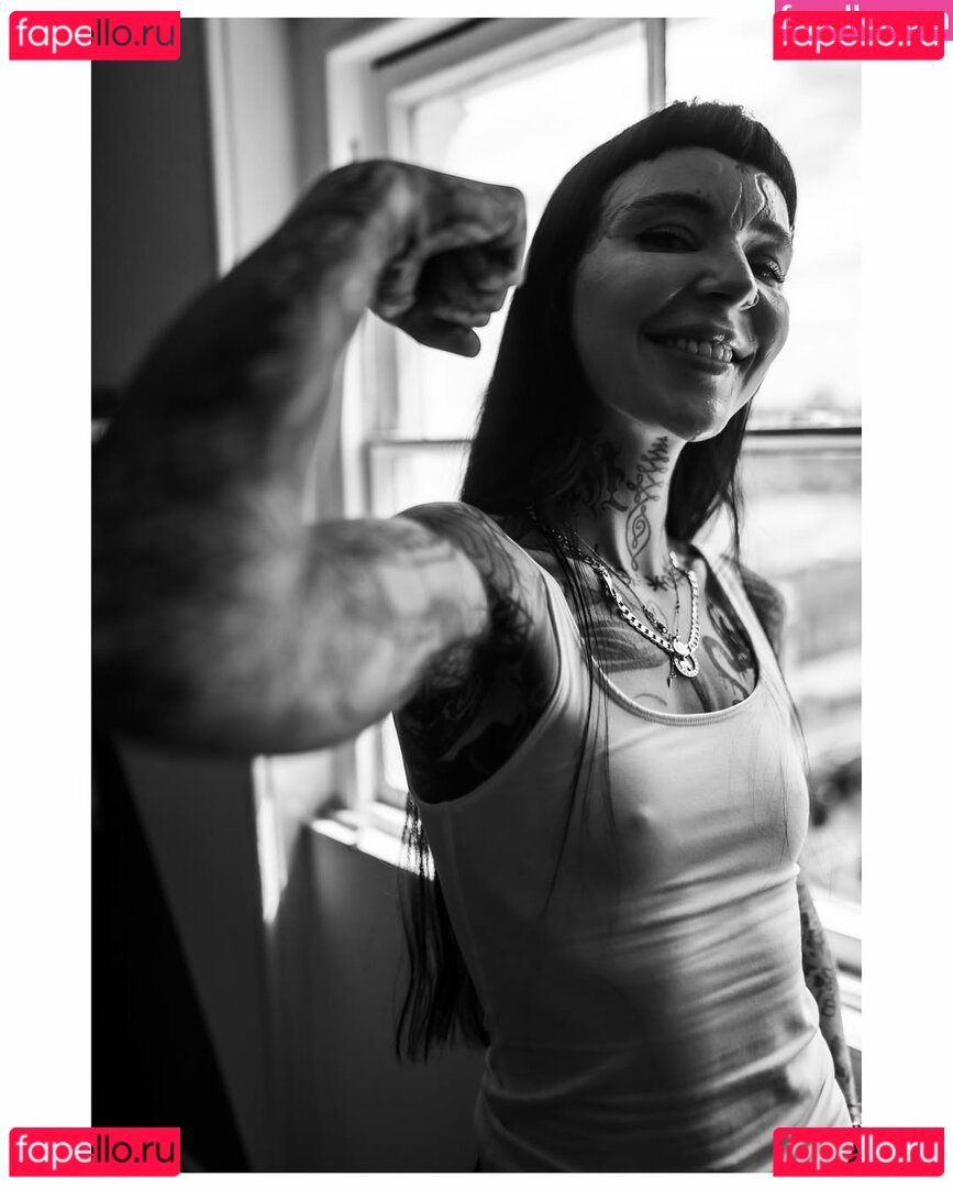 GraceNeutral Onlyfans Photo Gallery 