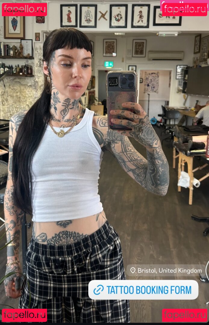 GraceNeutral Onlyfans Photo Gallery 