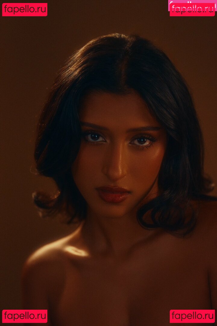 Devi Chai / devi_chai / itsdevi Onlyfans Photo Gallery 