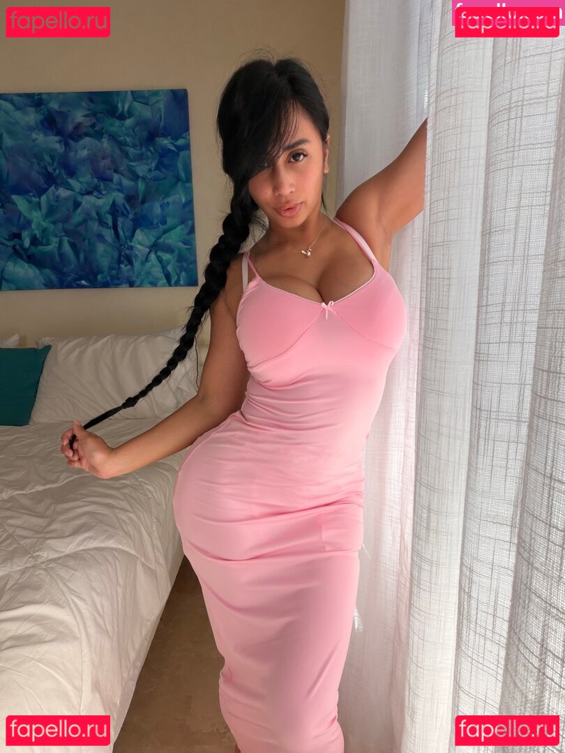 LittleAznChat / aznchat Onlyfans Photo Gallery 