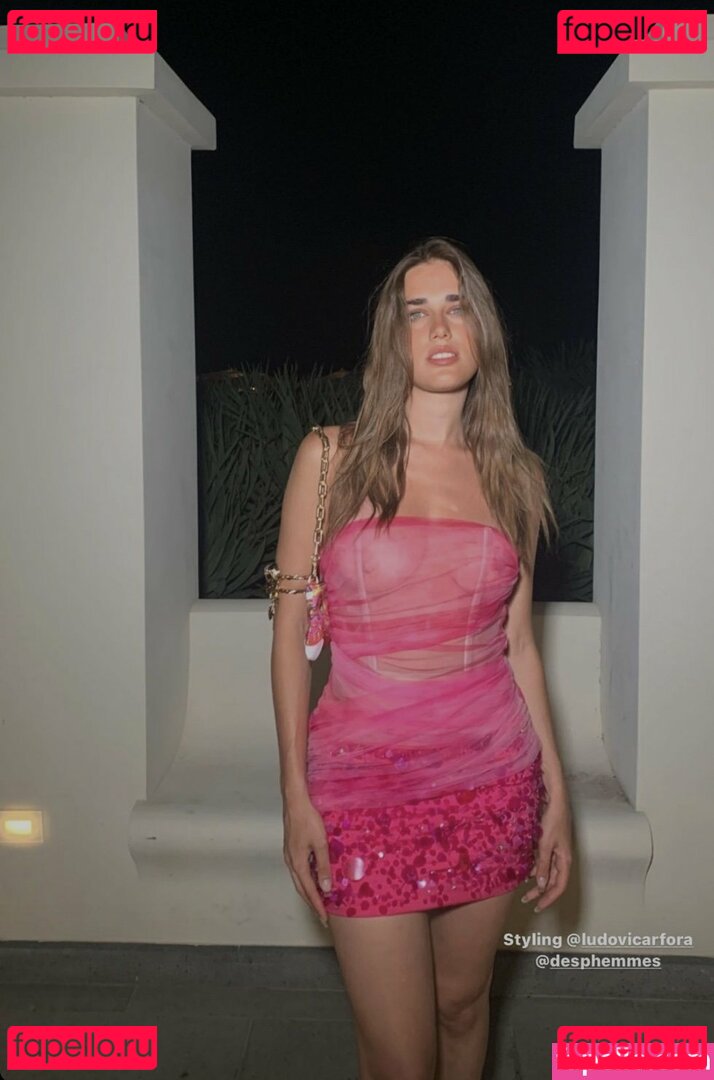 Clara Soccini / soccins Onlyfans Photo Gallery 