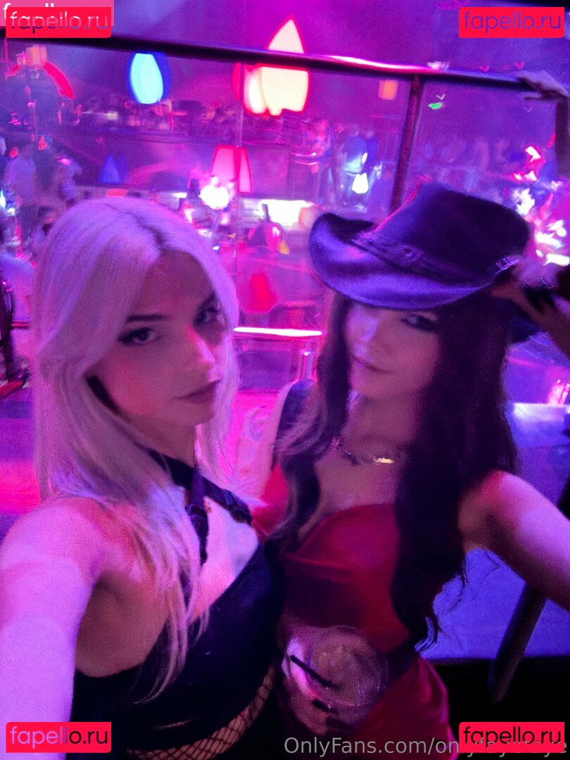 onlyfayefaye Onlyfans Photo Gallery 