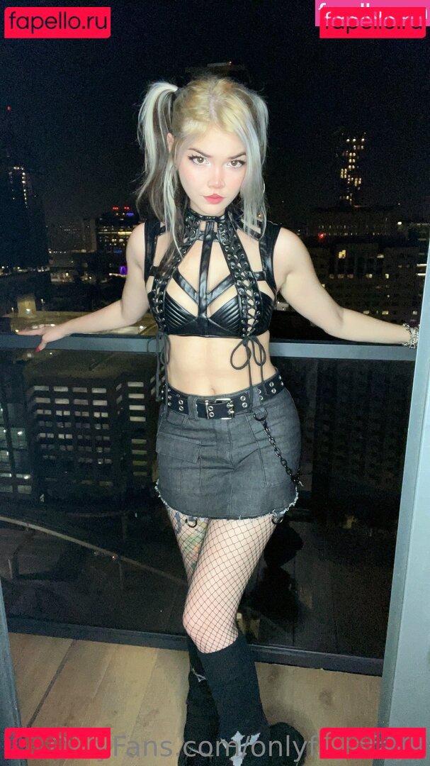 onlyfayefaye Onlyfans Photo Gallery 