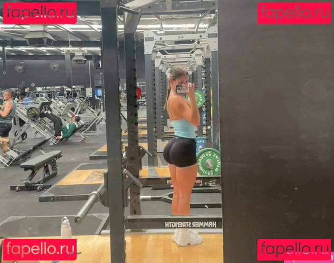 Chloe tobin / Chlotobin Onlyfans Photo Gallery 