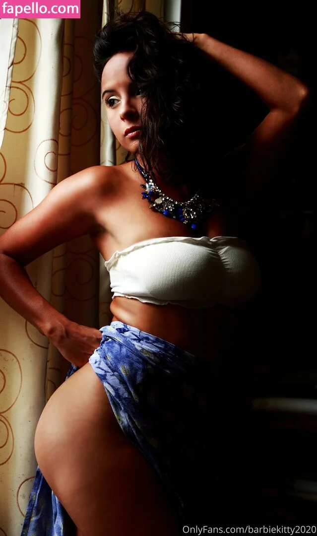 Barbara Savelli Onlyfans Photo Gallery 