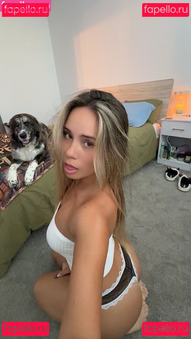 Alexia Steade / alexiasteade Onlyfans Photo Gallery 