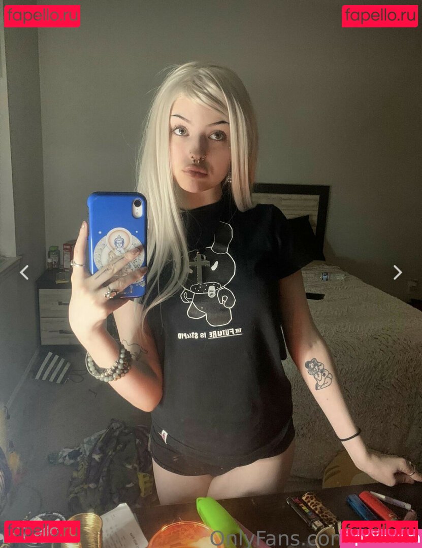 64il0ut / b4i1e3 / b4il3e Onlyfans Photo Gallery 