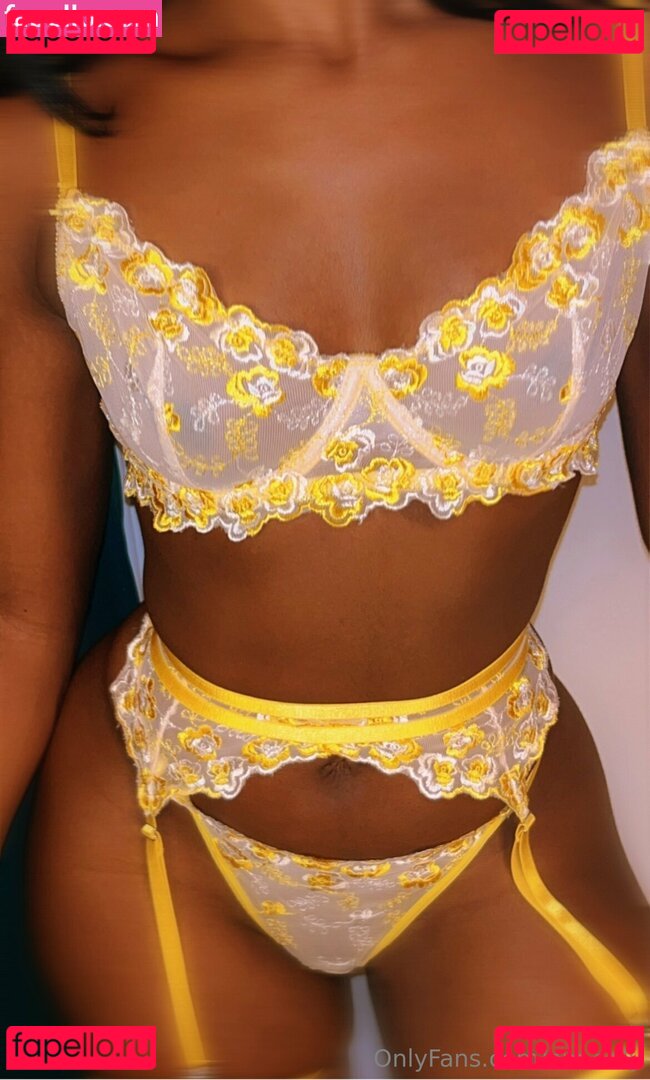 am.only / amonly Onlyfans Photo Gallery 