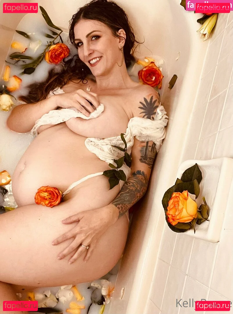 kellypayne Onlyfans Photo Gallery 