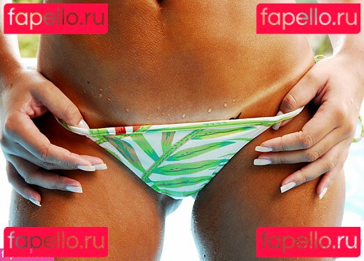 Dani Bolina / Dbolina / Panicat Onlyfans Photo Gallery 