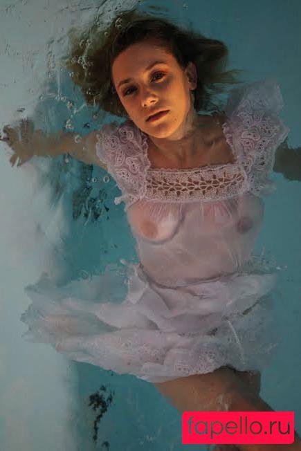 Lili Reinhart Onlyfans Photo Gallery 