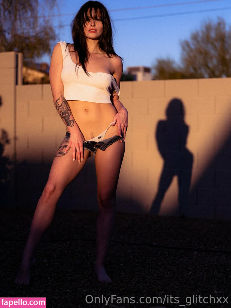 its_glitchxx Onlyfans Photo Gallery 