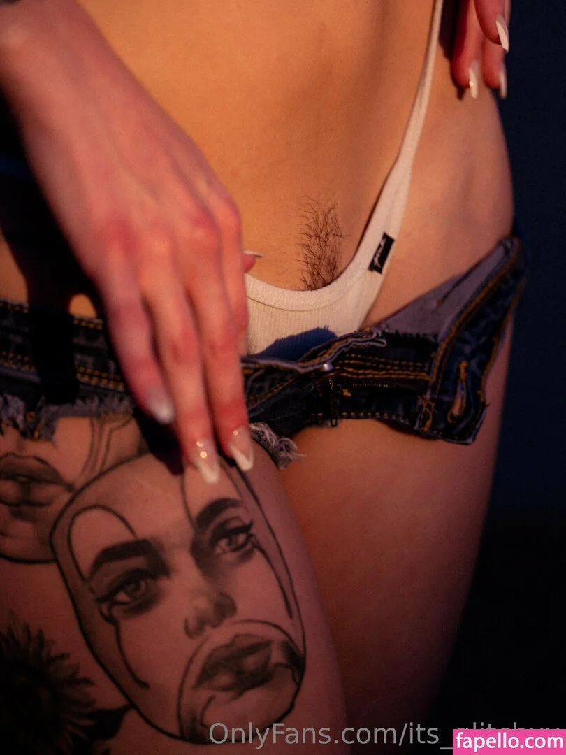 its_glitchxx Onlyfans Photo Gallery 