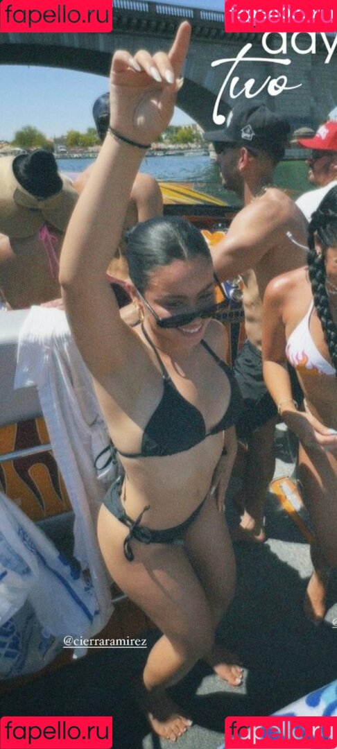 Cierra Ramirez Onlyfans Photo Gallery 
