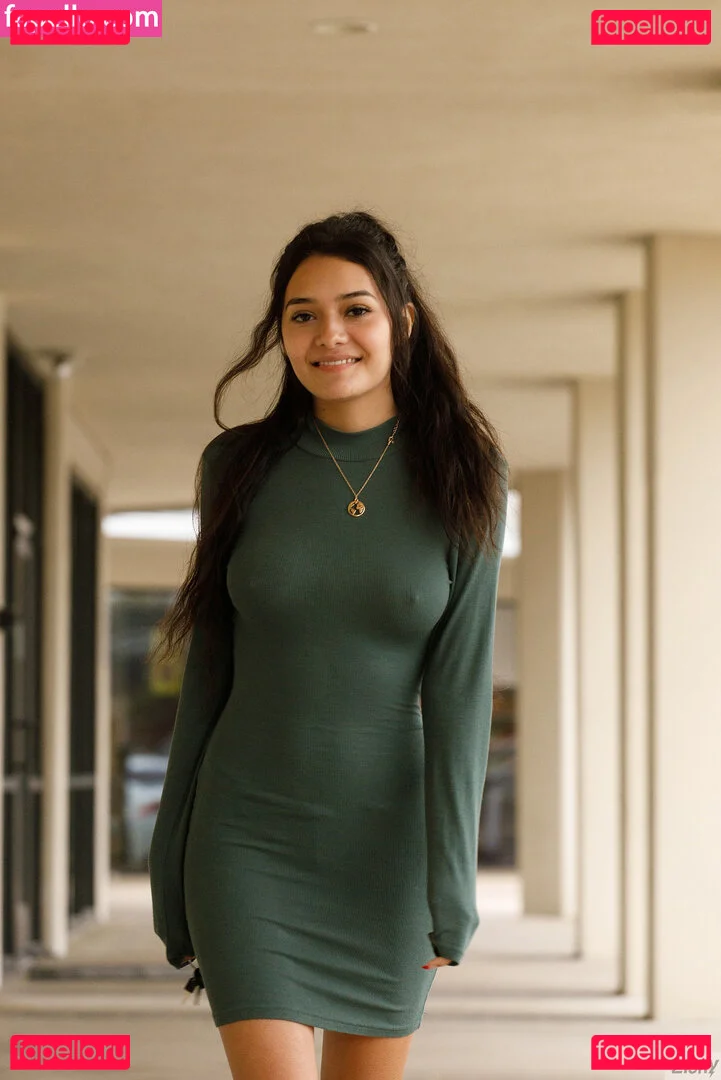 Soledad Lomas Onlyfans Photo Gallery 