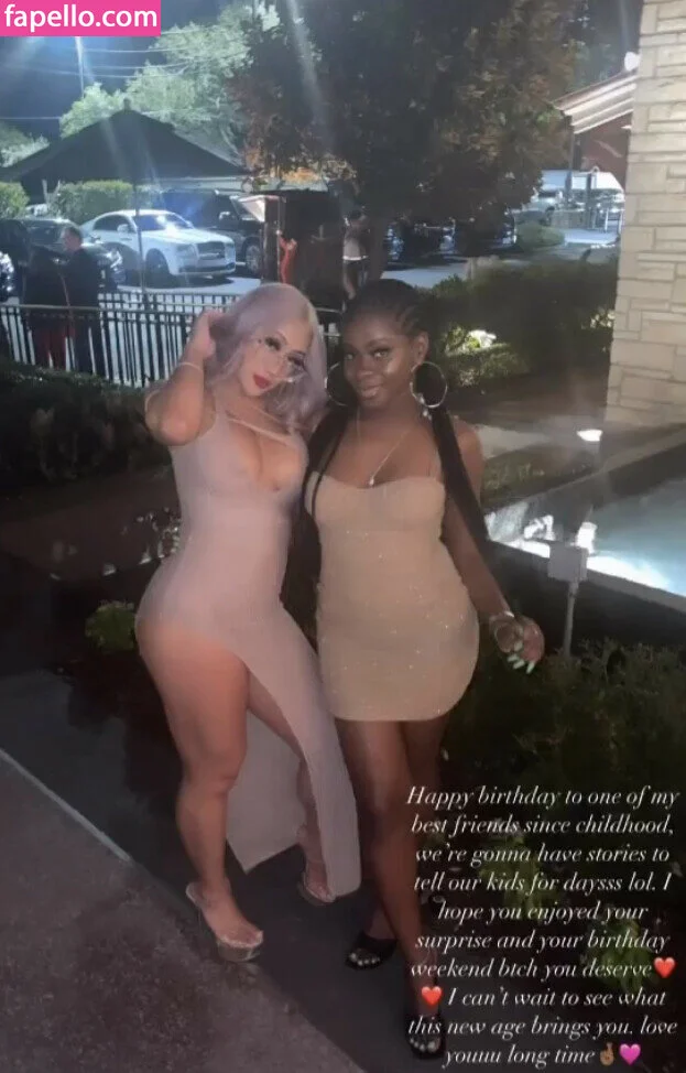 Beamer Babe Onlyfans Photo Gallery 