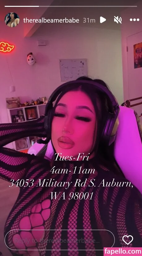 Beamer Babe Onlyfans Photo Gallery 