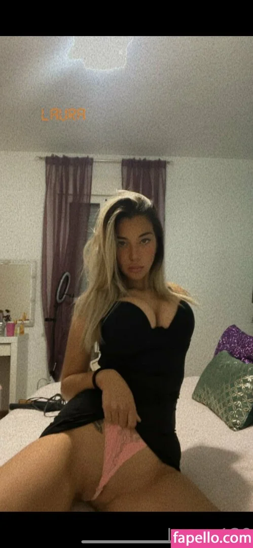 laura139 Onlyfans Photo Gallery 