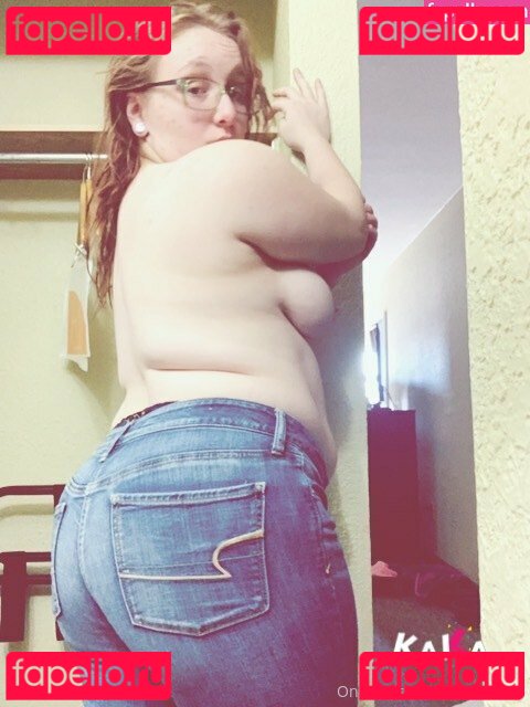 trippydippylittlehippie / zee765420 Onlyfans Photo Gallery 