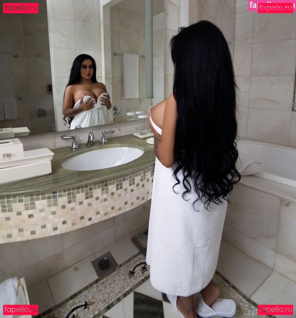 meli.sant Onlyfans Photo Gallery 