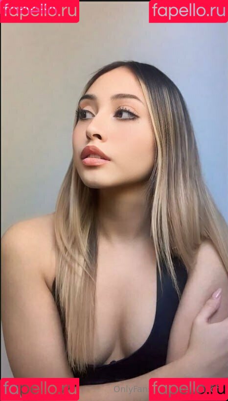 martinaoff Onlyfans Photo Gallery 