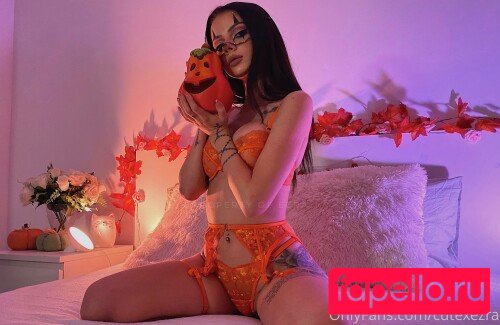 cutexezra Onlyfans Photo Gallery 