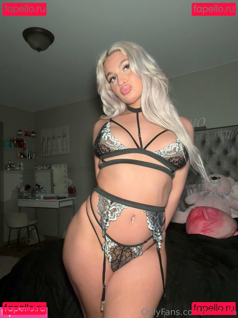 Izadolla Onlyfans Photo Gallery 