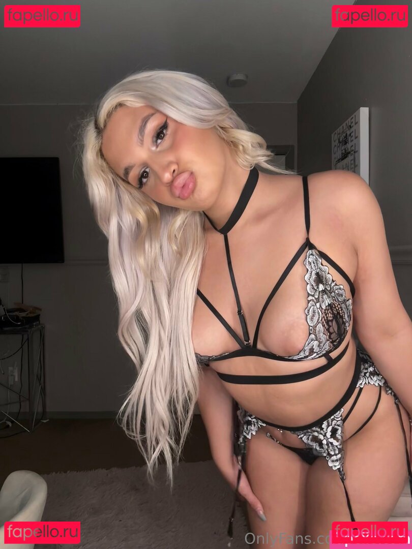 Izadolla Onlyfans Photo Gallery 