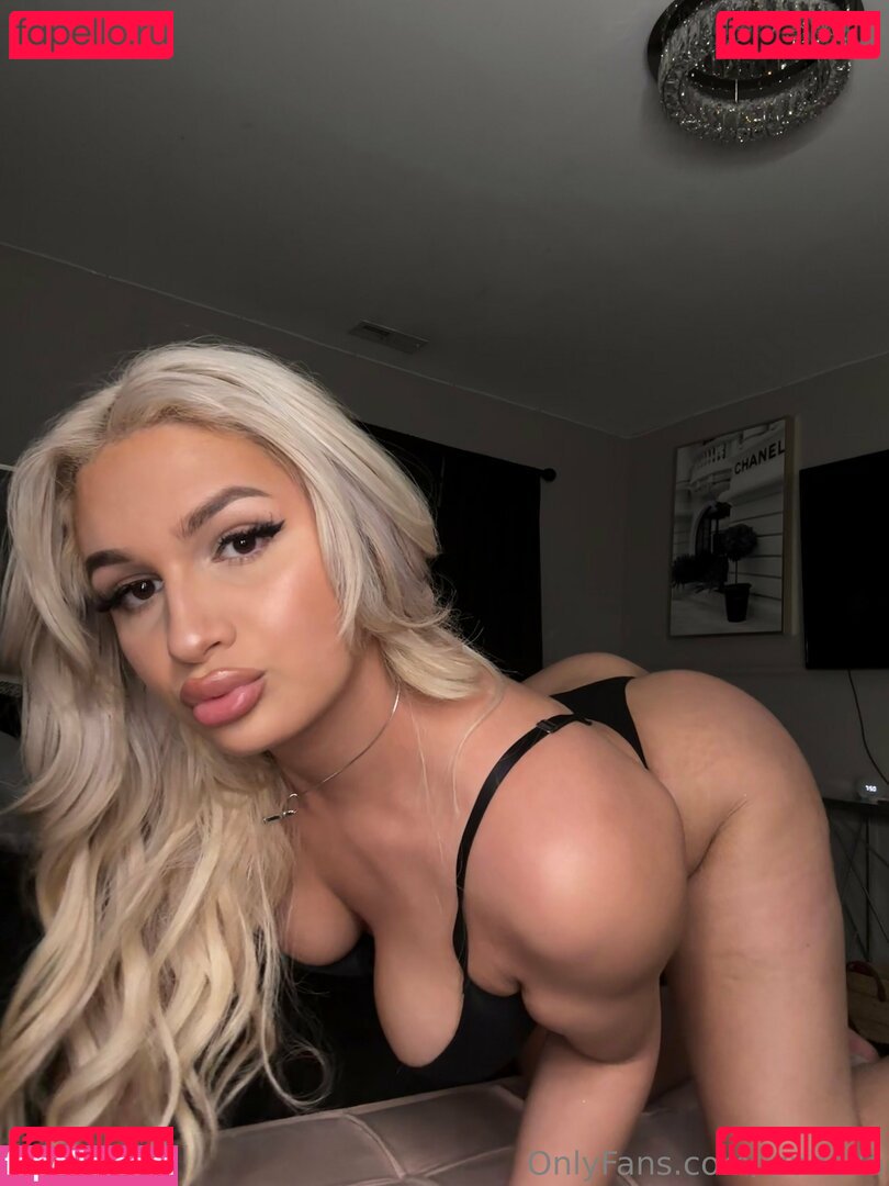 Izadolla Onlyfans Photo Gallery 