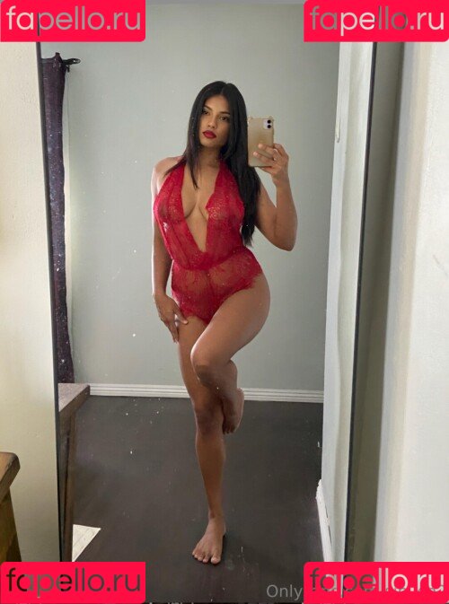 Sinead Xia Onlyfans Photo Gallery 