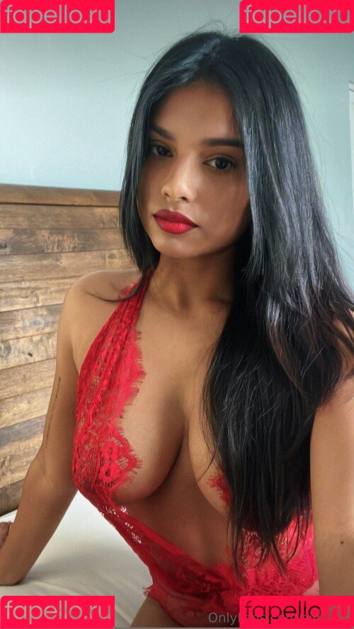 Sinead Xia Onlyfans Photo Gallery 