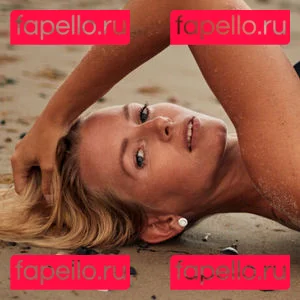 mellla89 Onlyfans Photo Gallery 