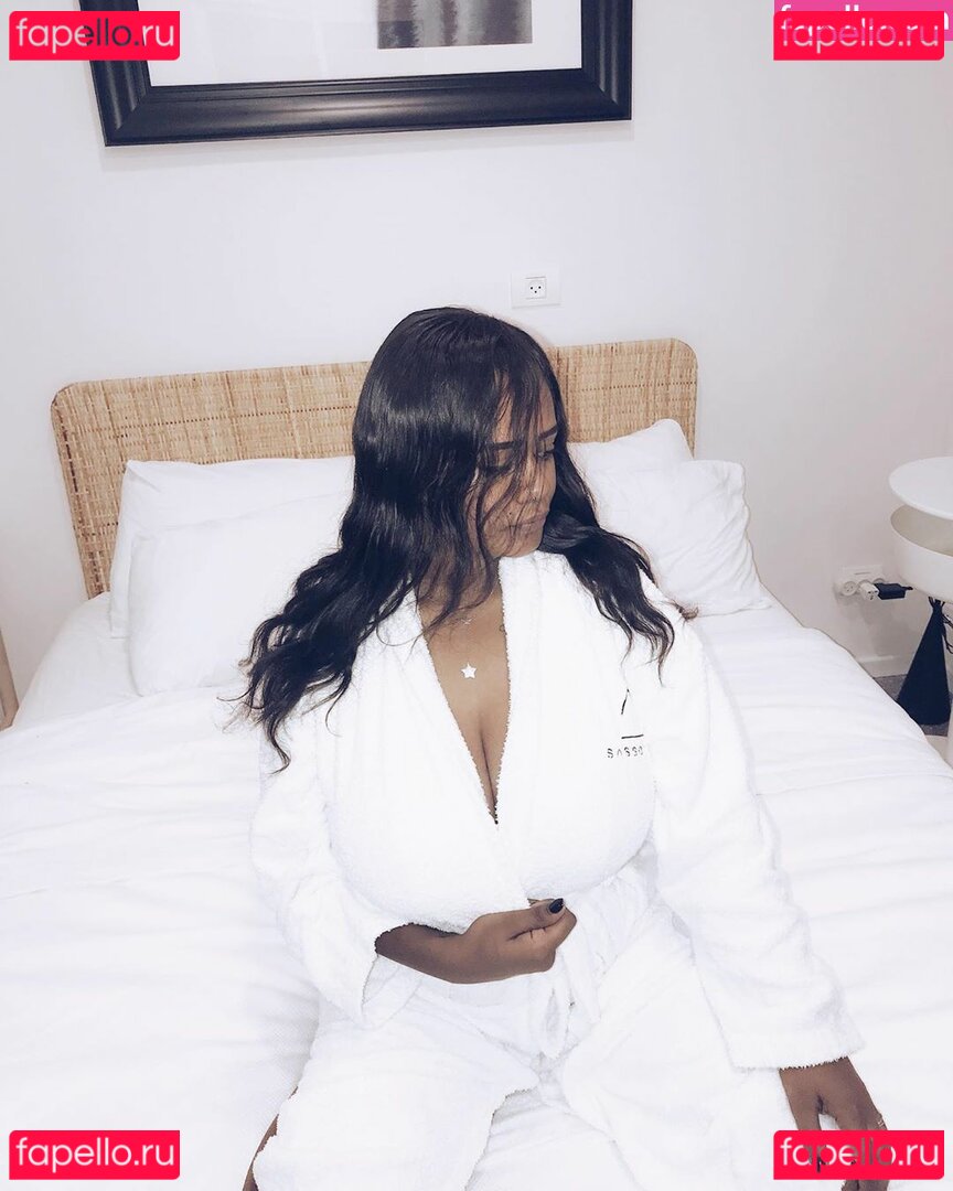 JustNati / _justnati_ Onlyfans Photo Gallery 