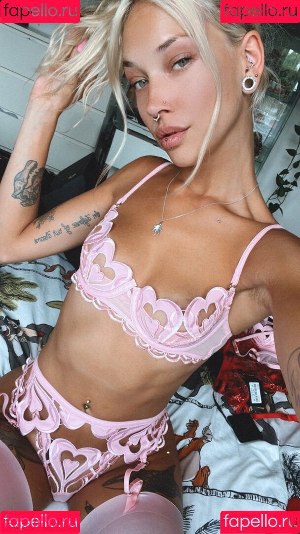 Phirose Onlyfans Photo Gallery 