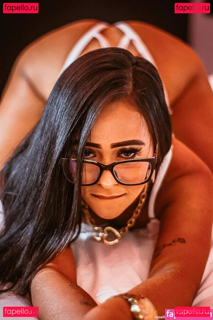 ElaineCrys Onlyfans Photo Gallery 