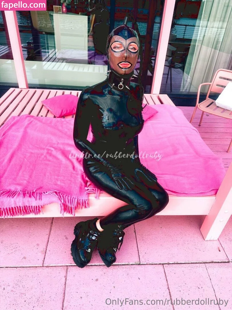 rubberdollruby Onlyfans Photo Gallery 