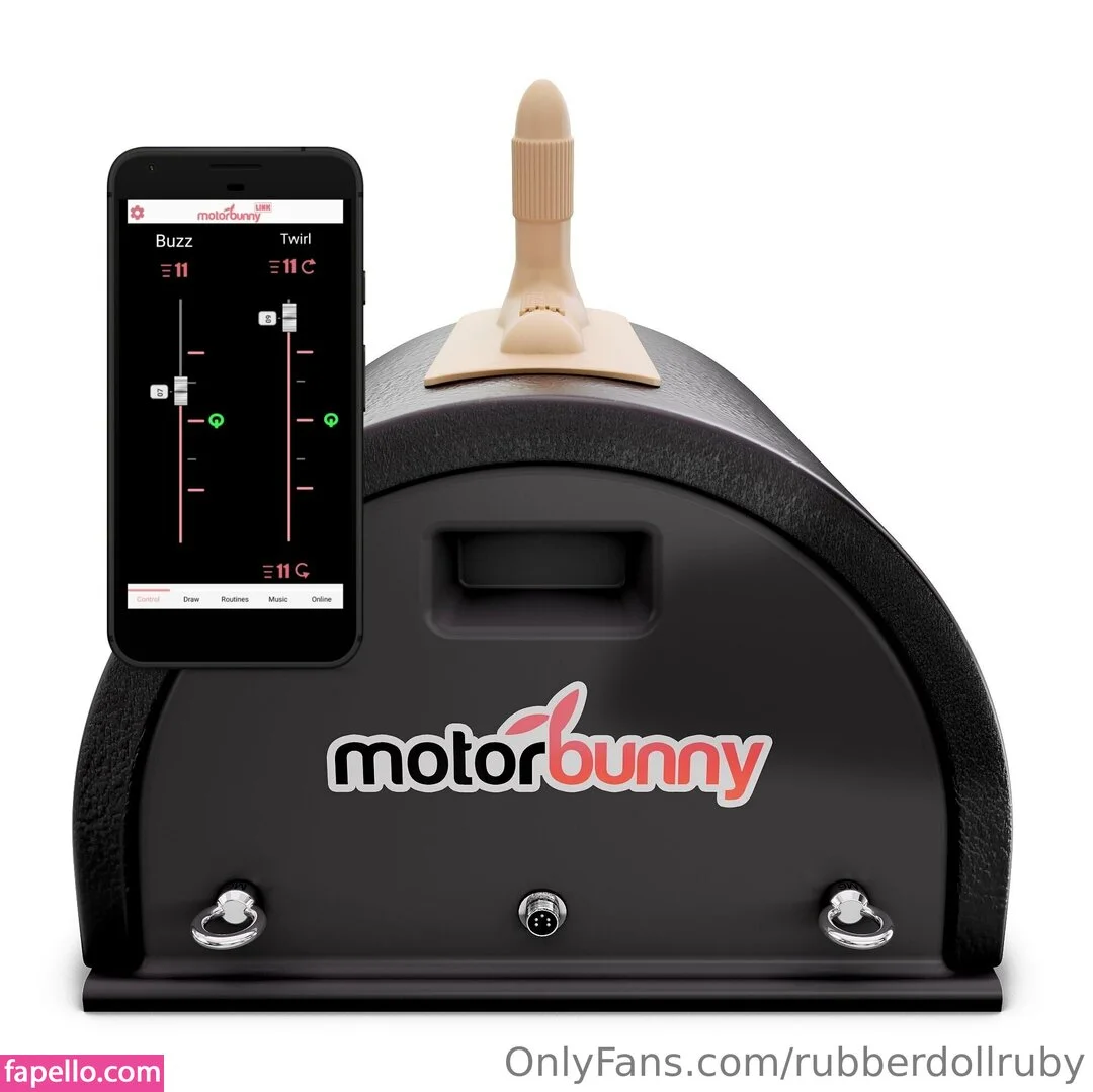 rubberdollruby Onlyfans Photo Gallery 