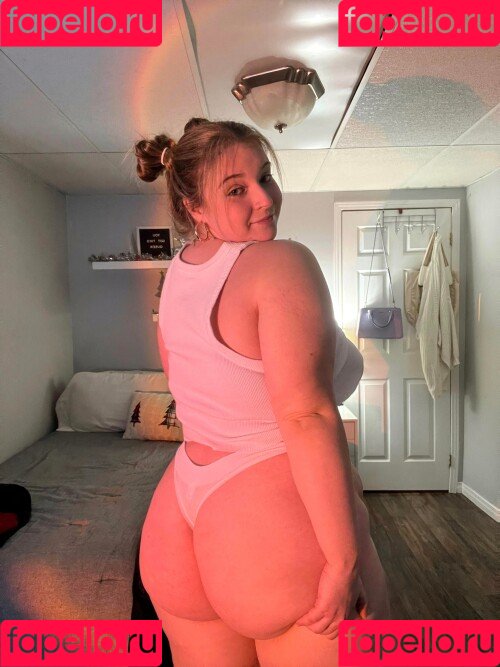 emlepage18 Onlyfans Photo Gallery 