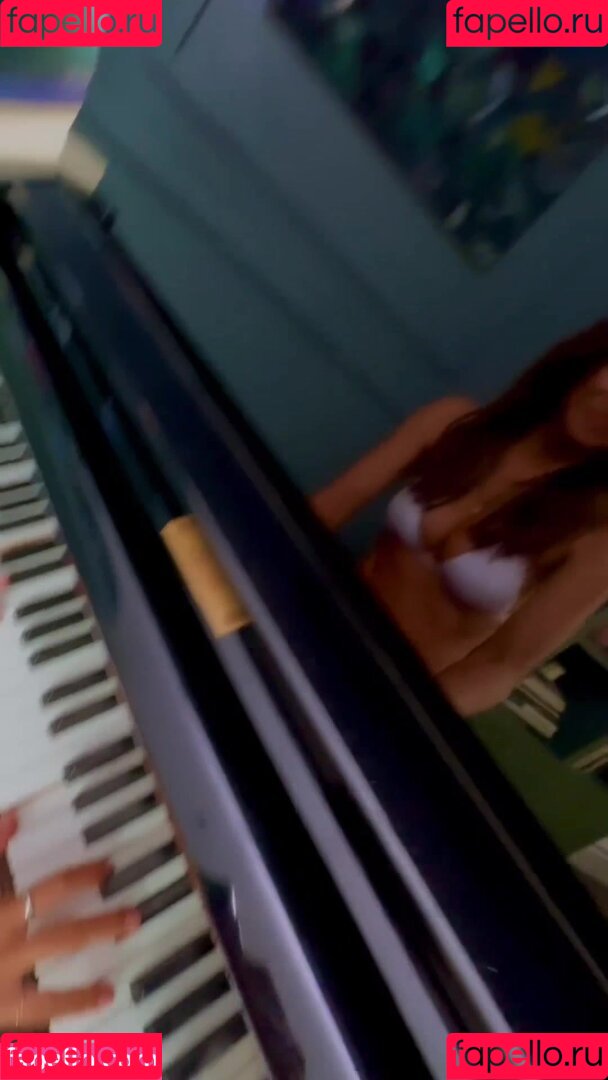 Myleene Klass Onlyfans Photo Gallery 