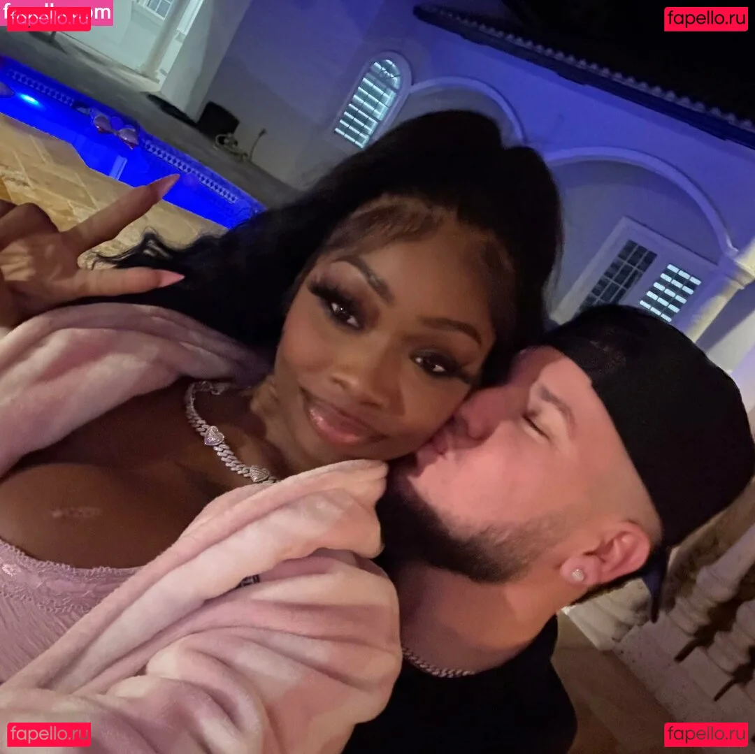 Daalischus Onlyfans Photo Gallery 