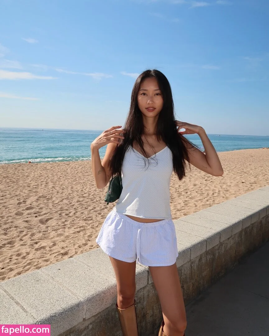 thuvnn Onlyfans Photo Gallery 