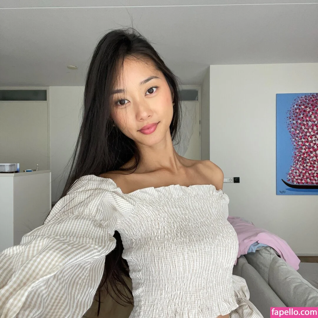 thuvnn Onlyfans Photo Gallery 