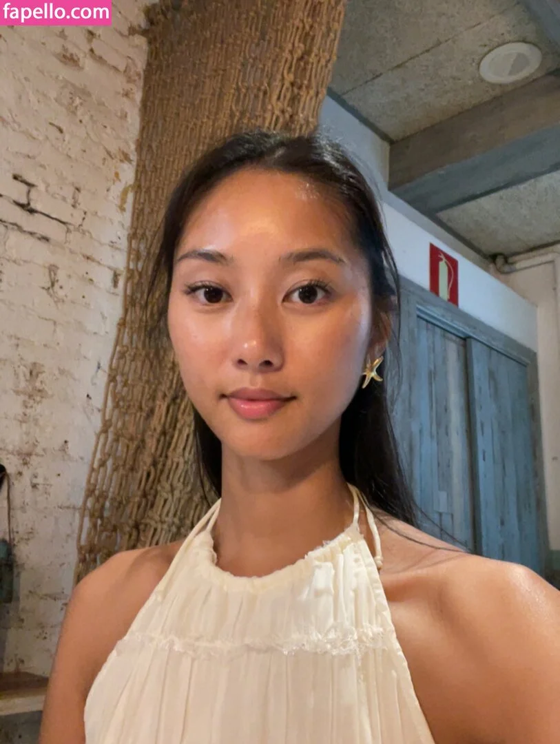 thuvnn Onlyfans Photo Gallery 