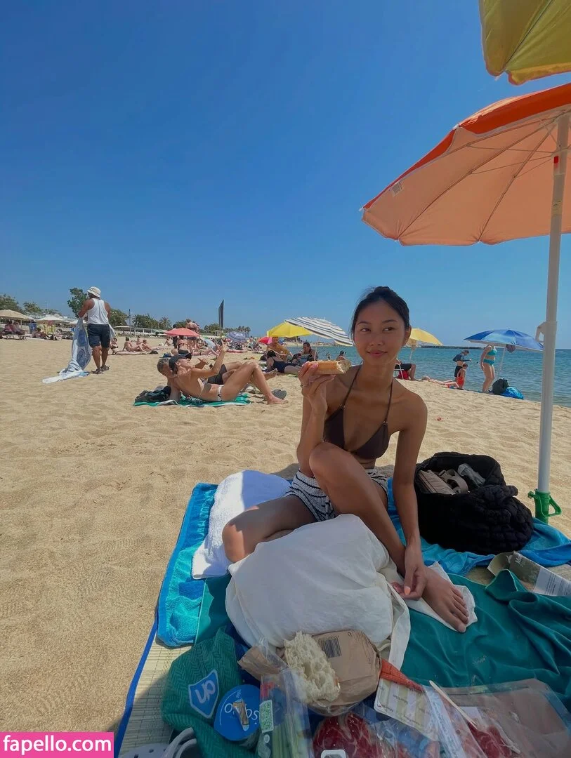 thuvnn Onlyfans Photo Gallery 