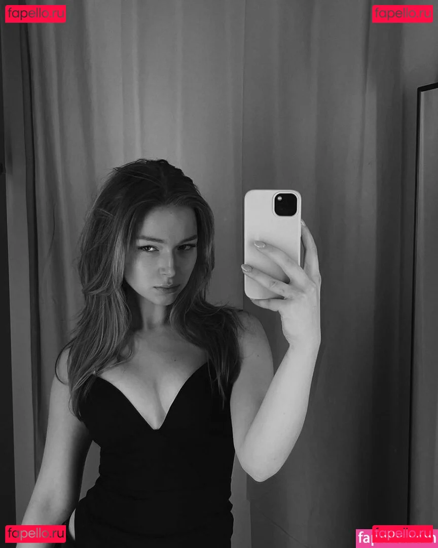 Nerushimav Onlyfans Photo Gallery 