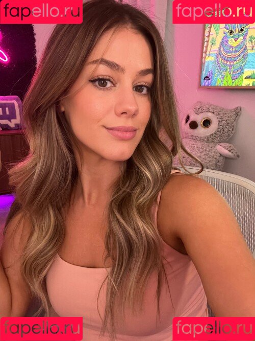 LuluLuvely Onlyfans Photo Gallery 