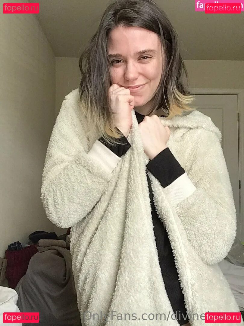 divinebunni Onlyfans Photo Gallery 